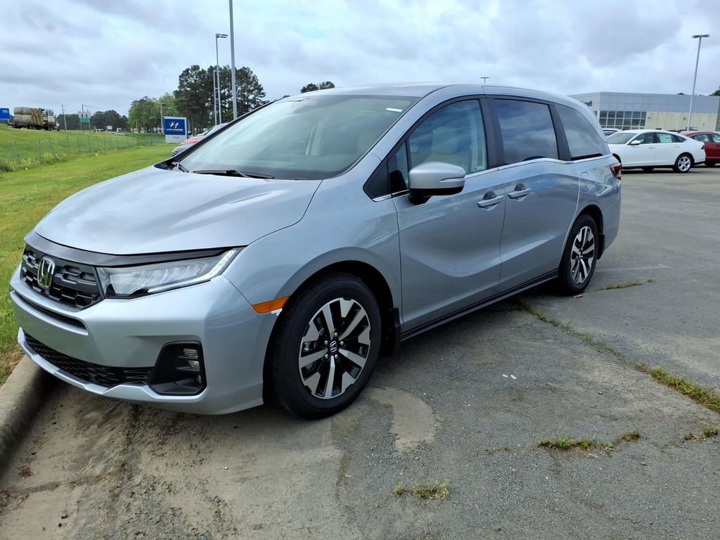 New 2026 Honda Odyssey EX-L image 3
