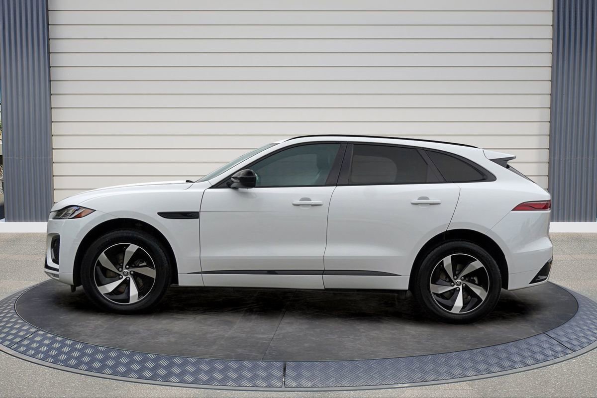 Used 2024 Jaguar F-PACE R-Dynamic S image 4