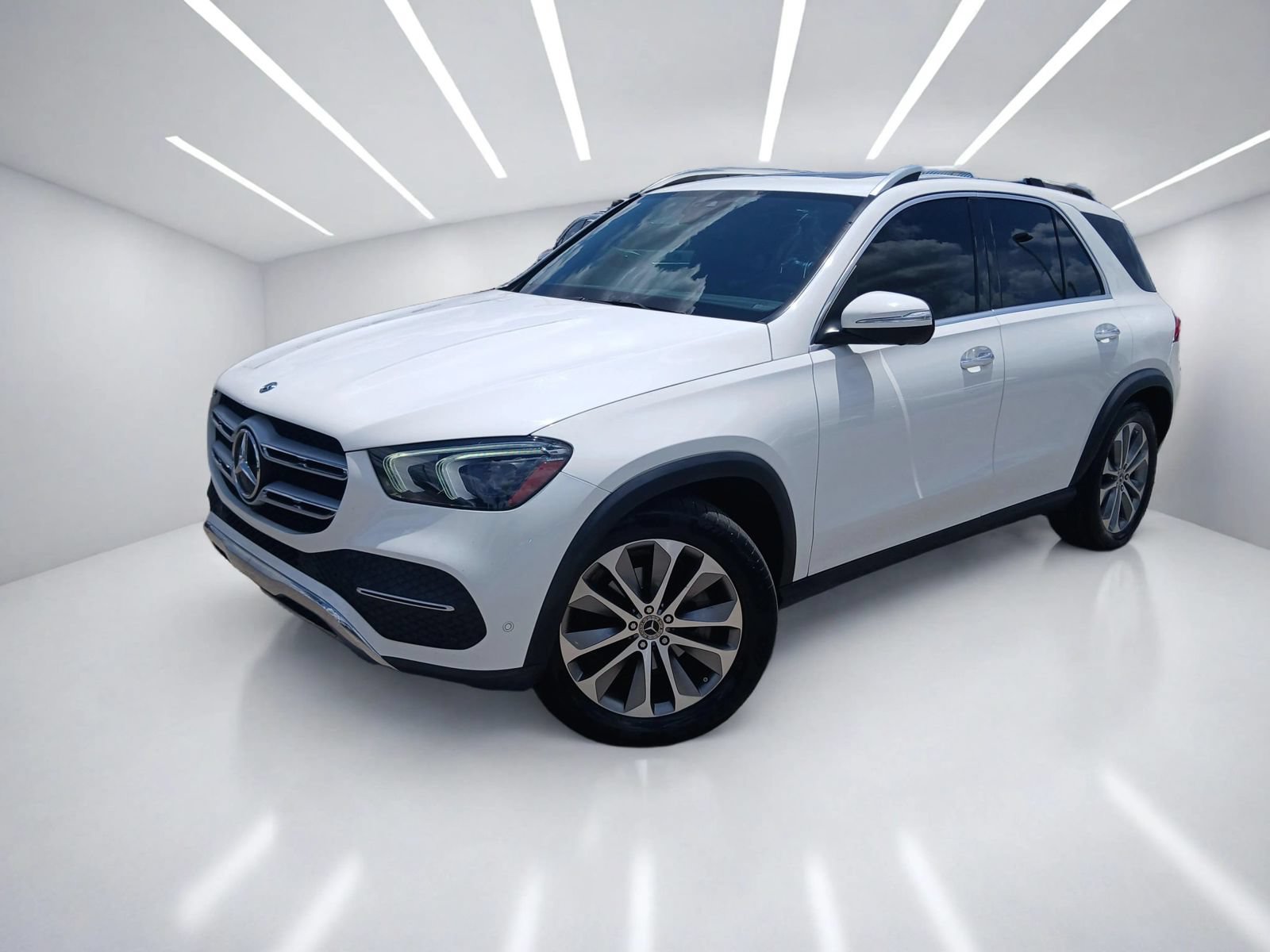 Used 2020 Mercedes-Benz GLE 350 4MATIC image 1