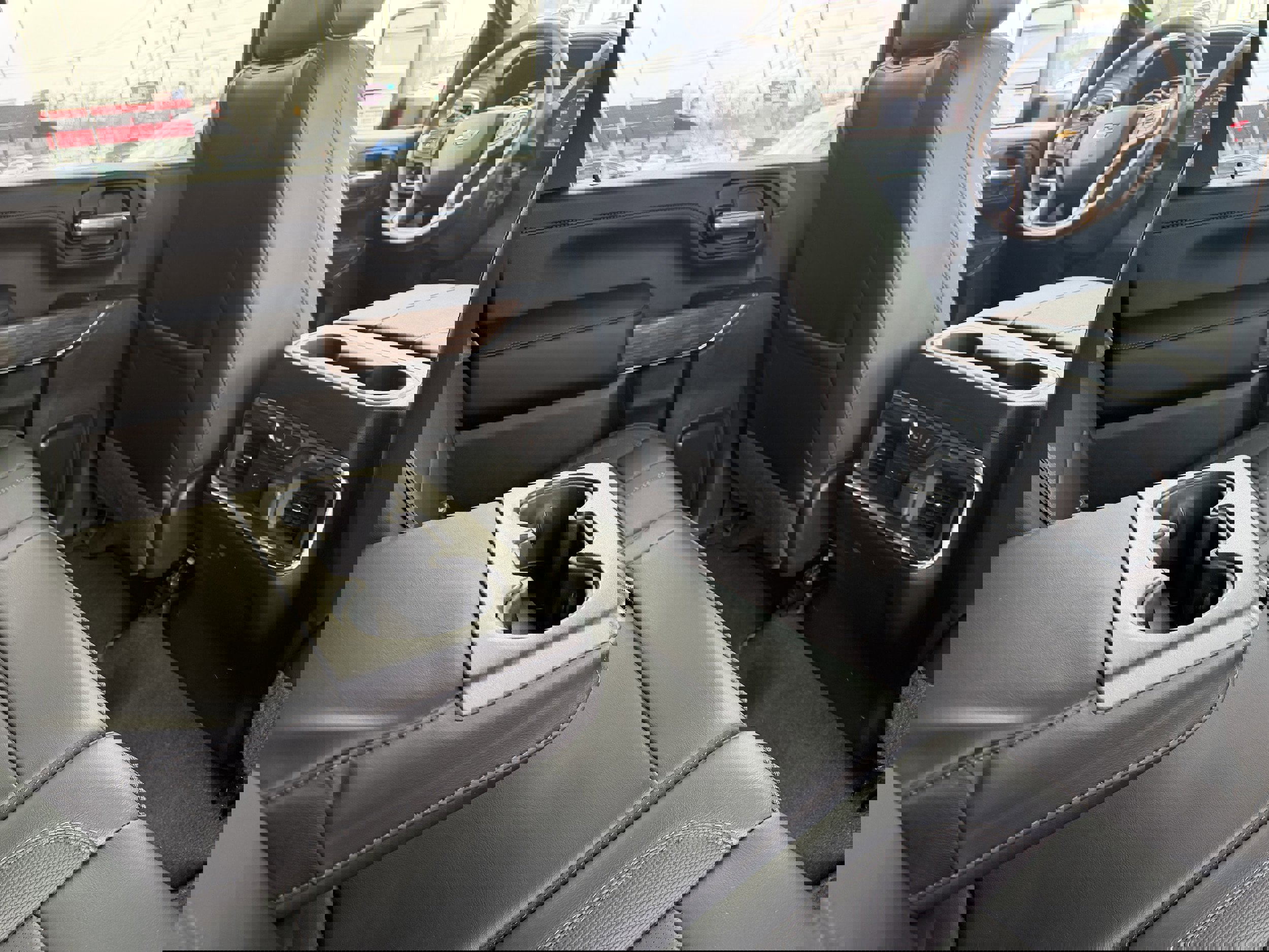 Used 2023 Chevrolet Silverado 2500 High Country image 24