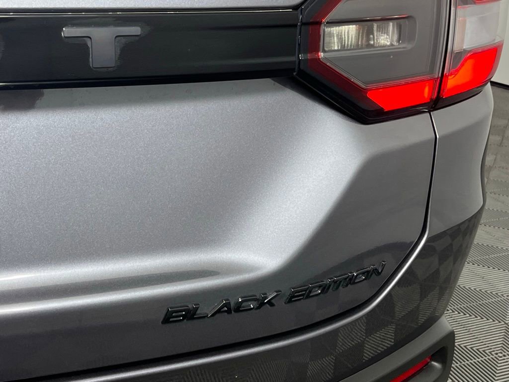 Used 2025 Honda Pilot Black Edition image 12