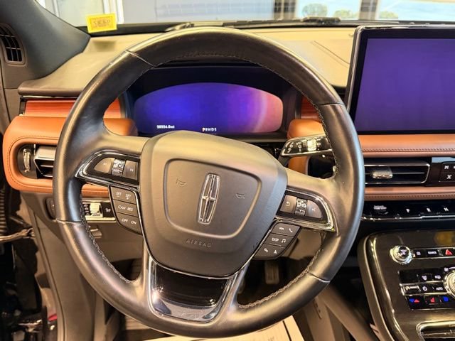 Used 2023 Lincoln Nautilus Reserve image 18