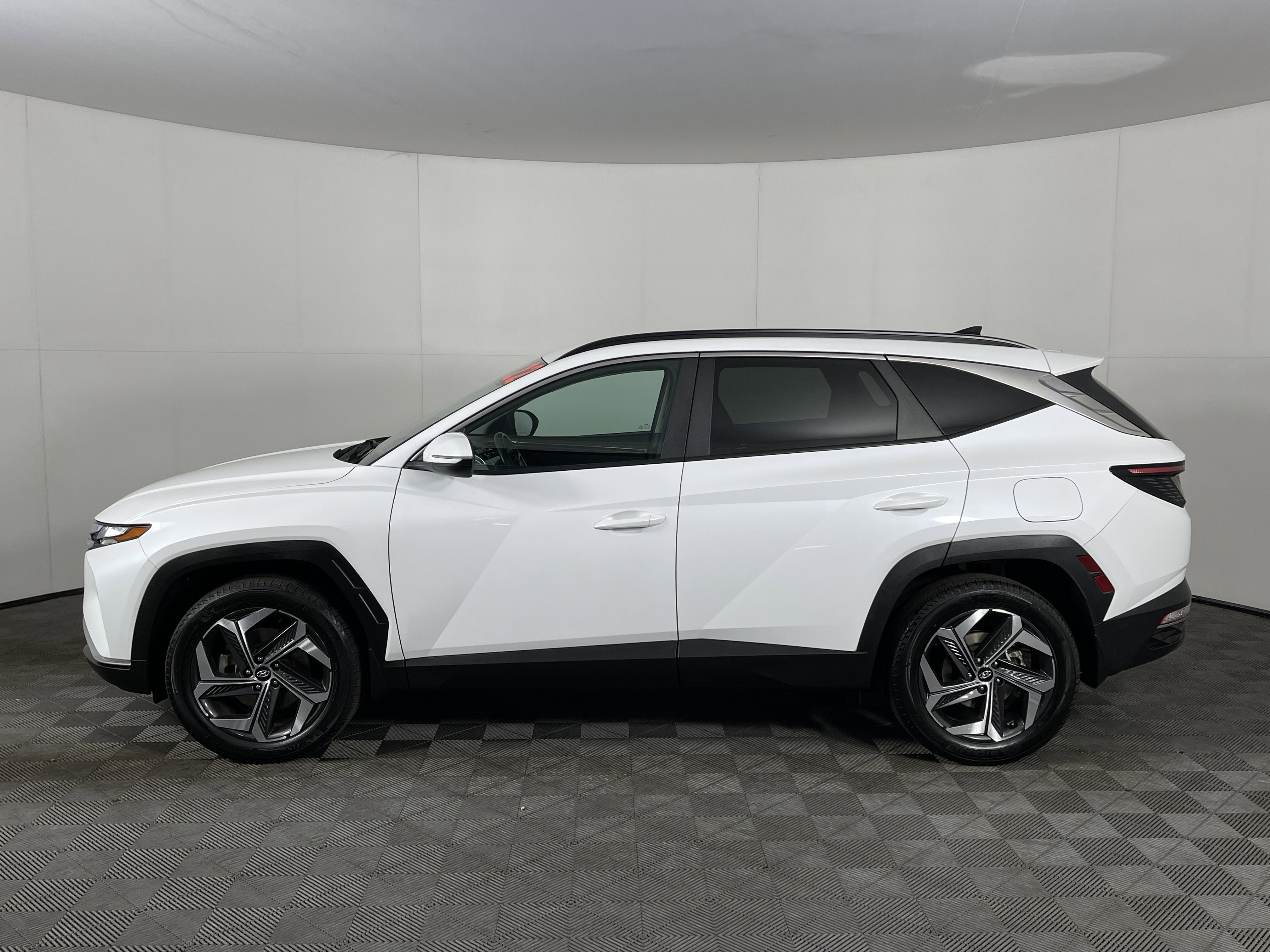 Used 2022 Hyundai Tucson SEL w/ Convenience Package image 3