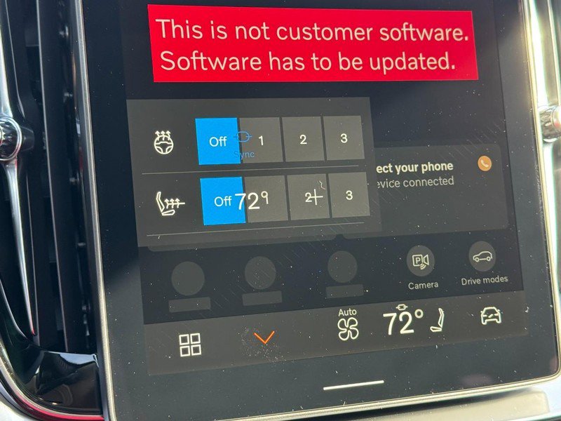 New 2026 Volvo XC90 T8 Plus w/ Protection Package Premier image 13