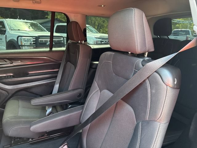 Used 2023 Jeep Grand Cherokee L Laredo w/ Luxury Tech Group I AWD/4WD image 20