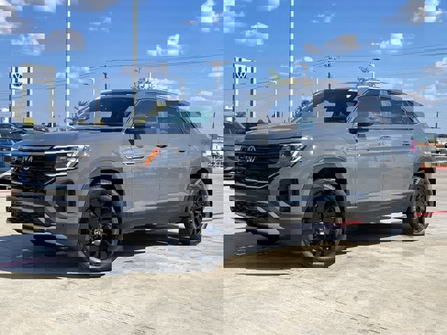 New 2026 Volkswagen Atlas Cross Sport SE