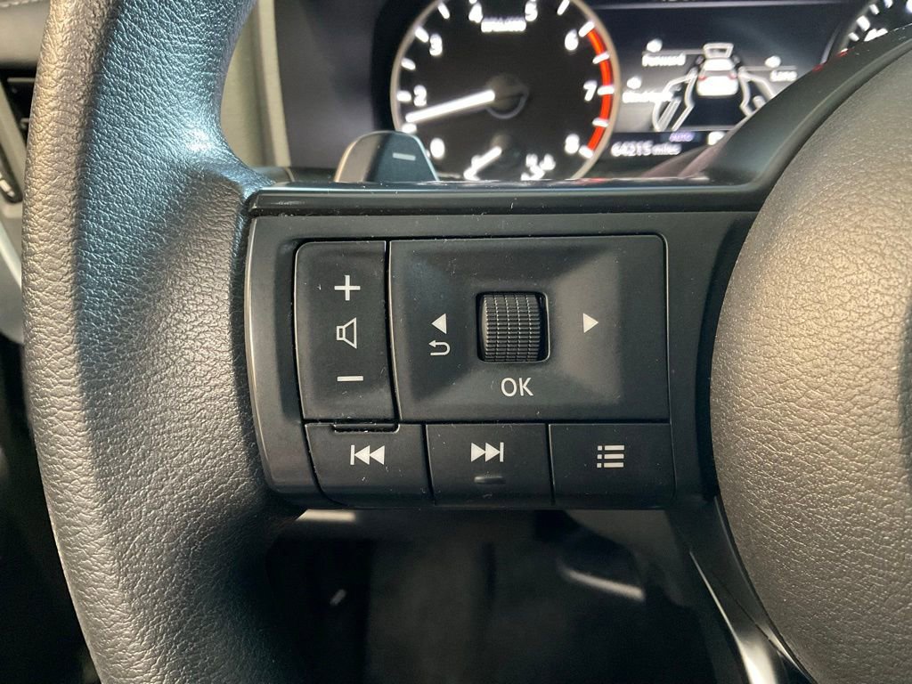 Used 2024 Nissan Rogue S image 12