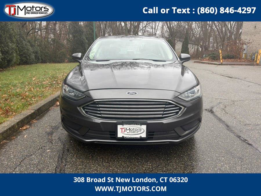 Used 2017 Ford Fusion S image 3