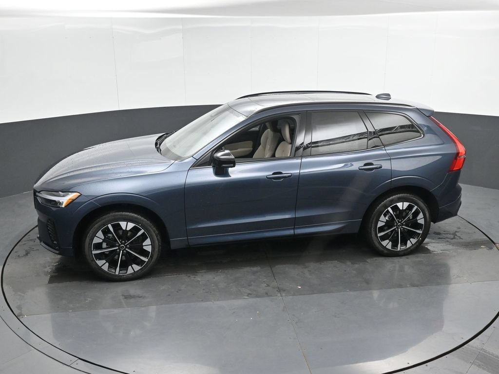 New 2026 Volvo XC60 B5 Plus w/ Protection Package Premier AWD/4WD image 35
