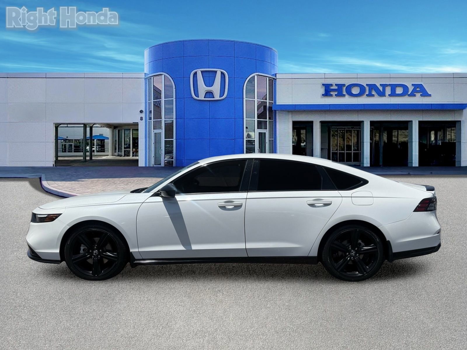 Used 2023 Honda Accord Sport image 4