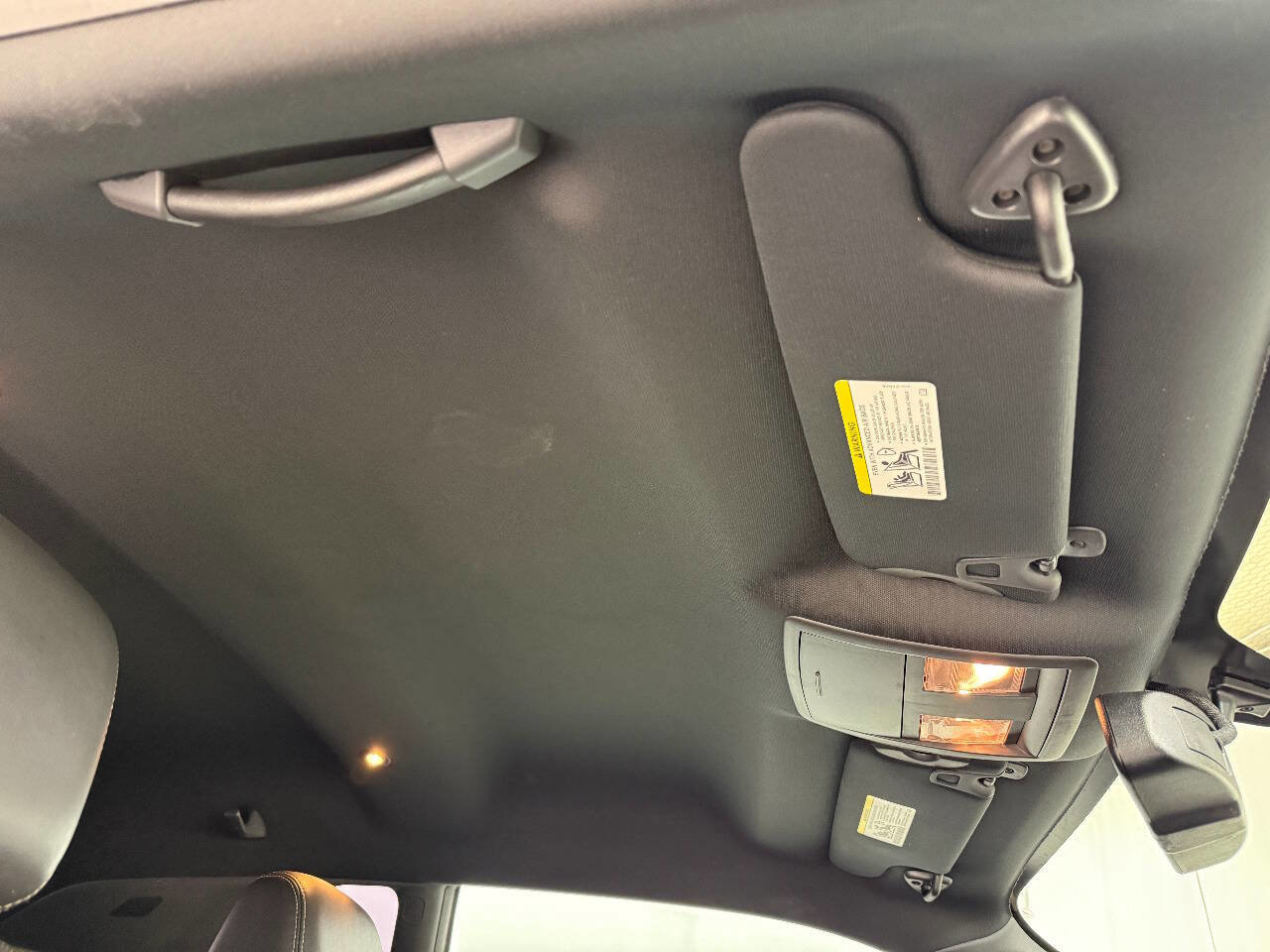 Used 2012 Dodge Challenger SXT RWD image 24