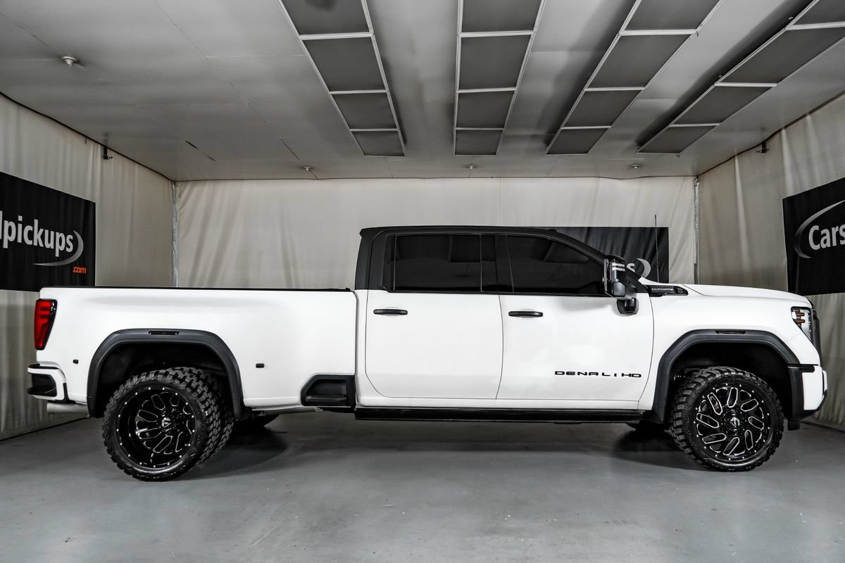 Used 2024 GMC Sierra 3500 Denali Ultimate AWD/4WD image 5