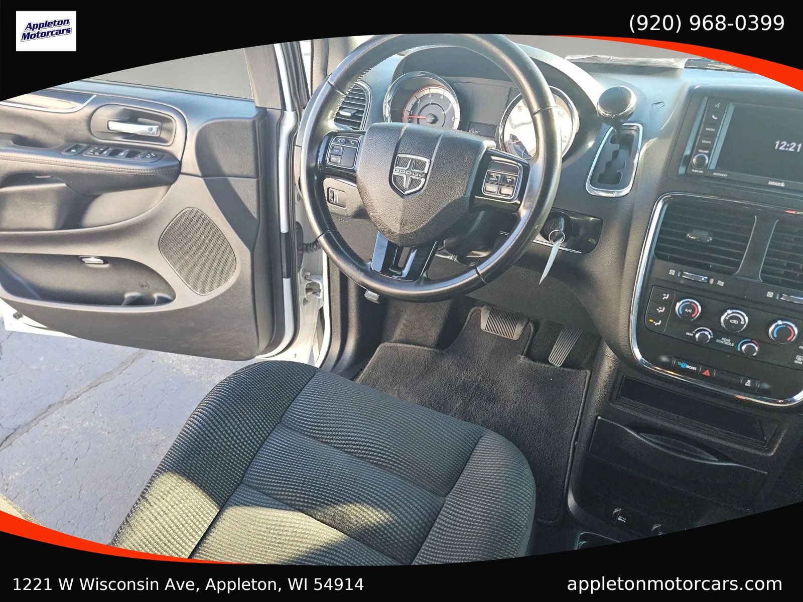 Used 2020 Dodge Grand Caravan SE image 20