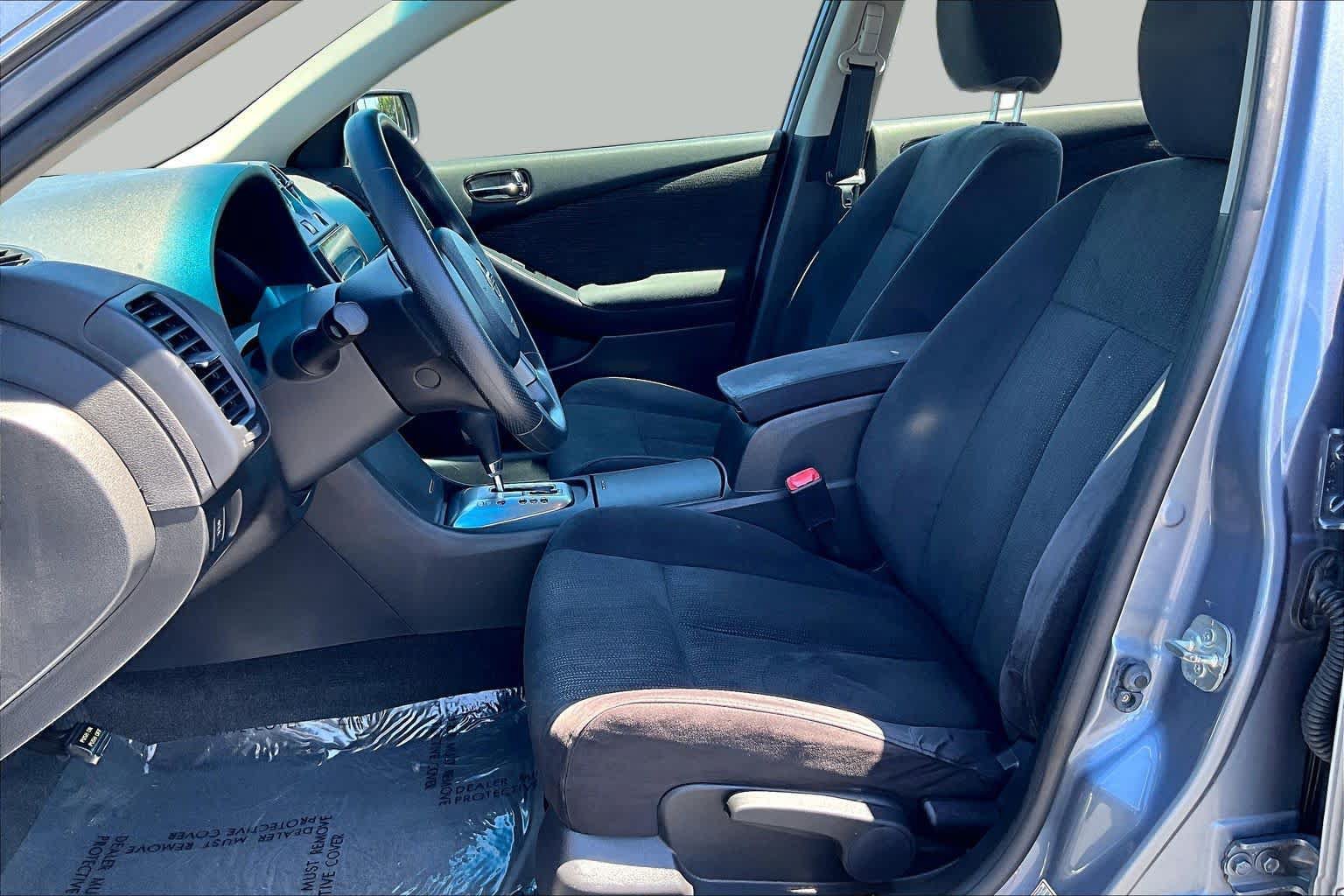 Used 2012 Nissan Altima 2.5 S FWD image 7