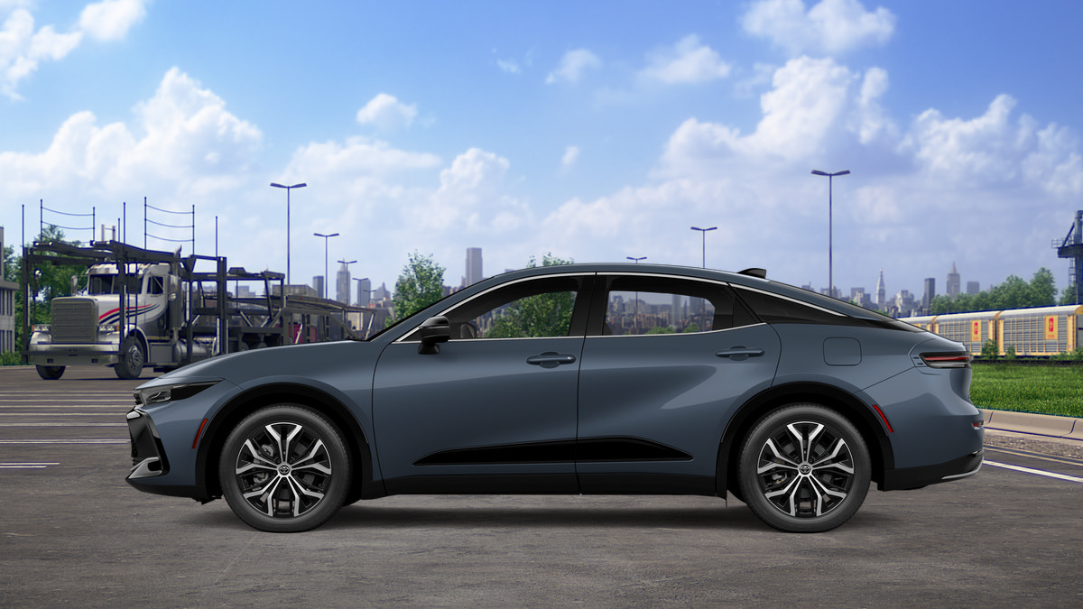 New 2027 Toyota Crown AWD/4WD image 4
