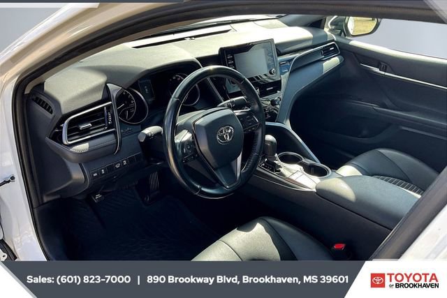 Used 2024 Toyota Camry SE image 12