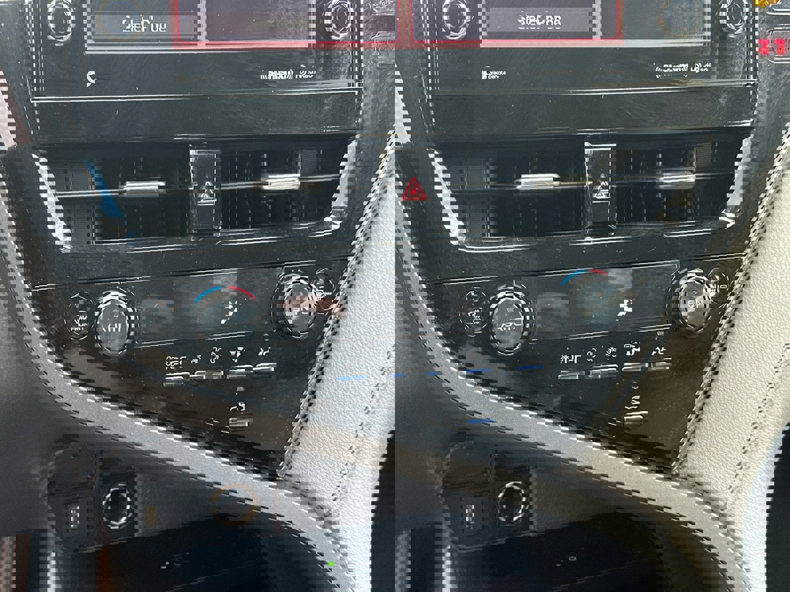 Used 2023 Toyota Camry XSE image 29