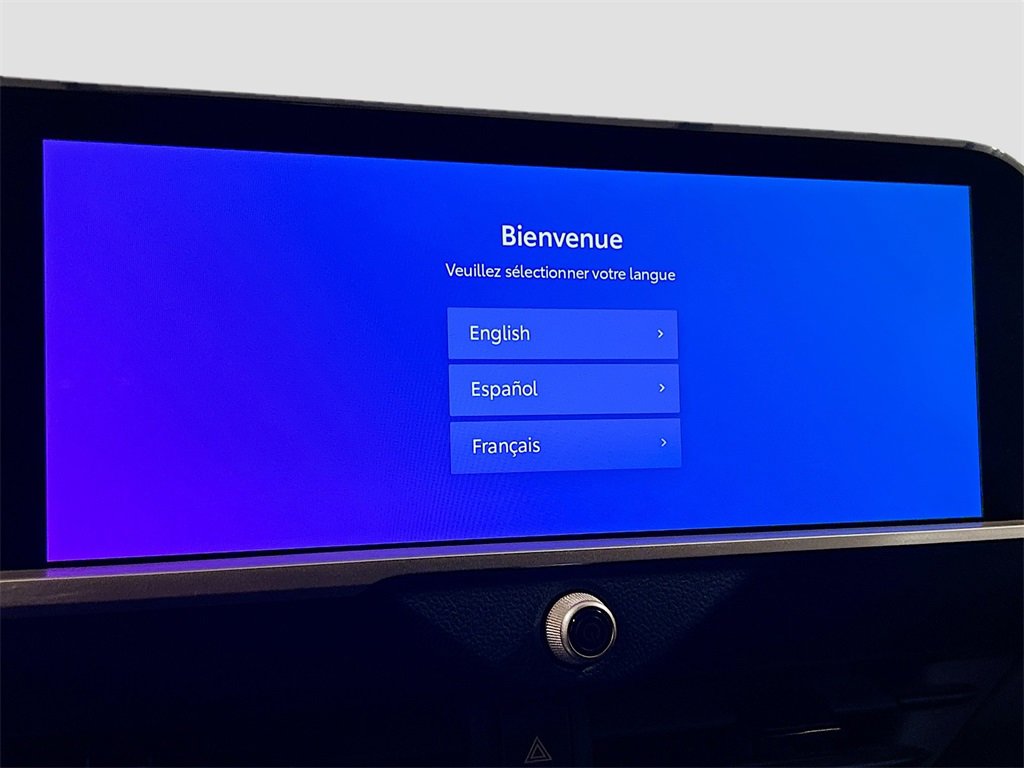 Used 2023 Toyota Crown XLE image 12