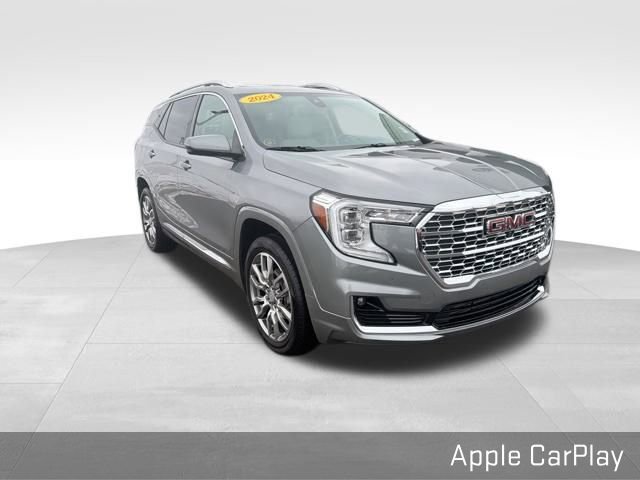 Used 2024 GMC Terrain Denali w/ Denali Premium Package image 3
