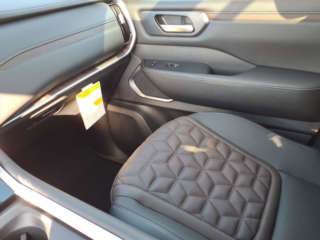 New 2026 Nissan Armada Platinum w/ Convenience Package image 23