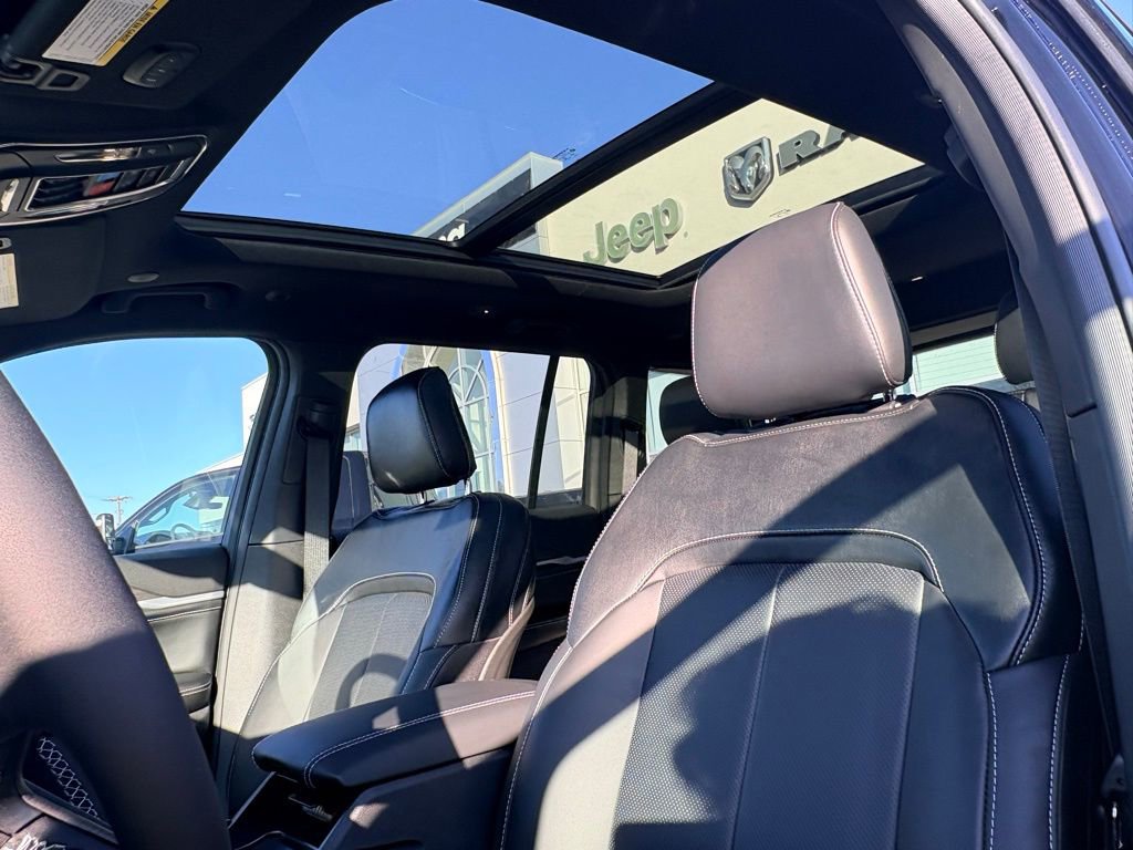 New 2026 Jeep Grand Cherokee Limited image 28