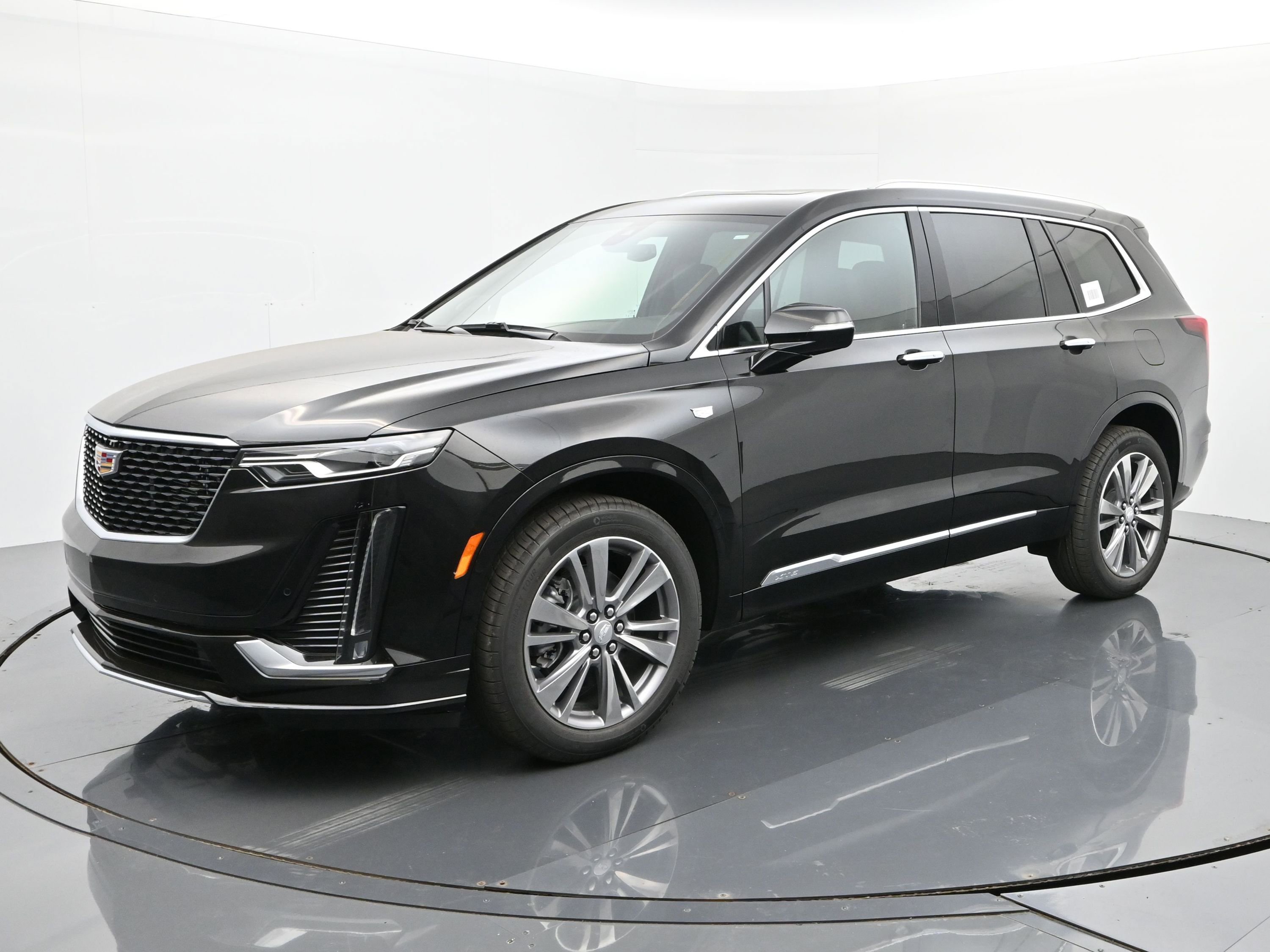New 2025 Cadillac XT6 Premium Luxury