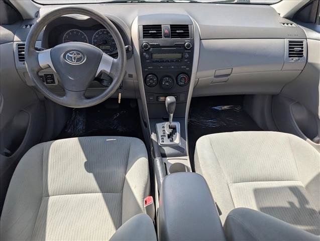 Used 2010 Toyota Corolla LE FWD image 15