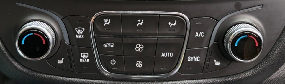 Used 2019 Chevrolet Equinox LT AWD/4WD image 24