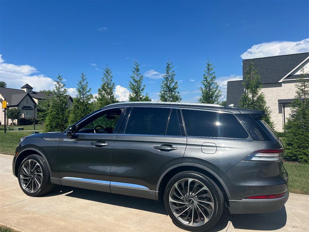 Used 2020 Lincoln Aviator Reserve w/ Equipment Group 201A AWD/4WD image 3