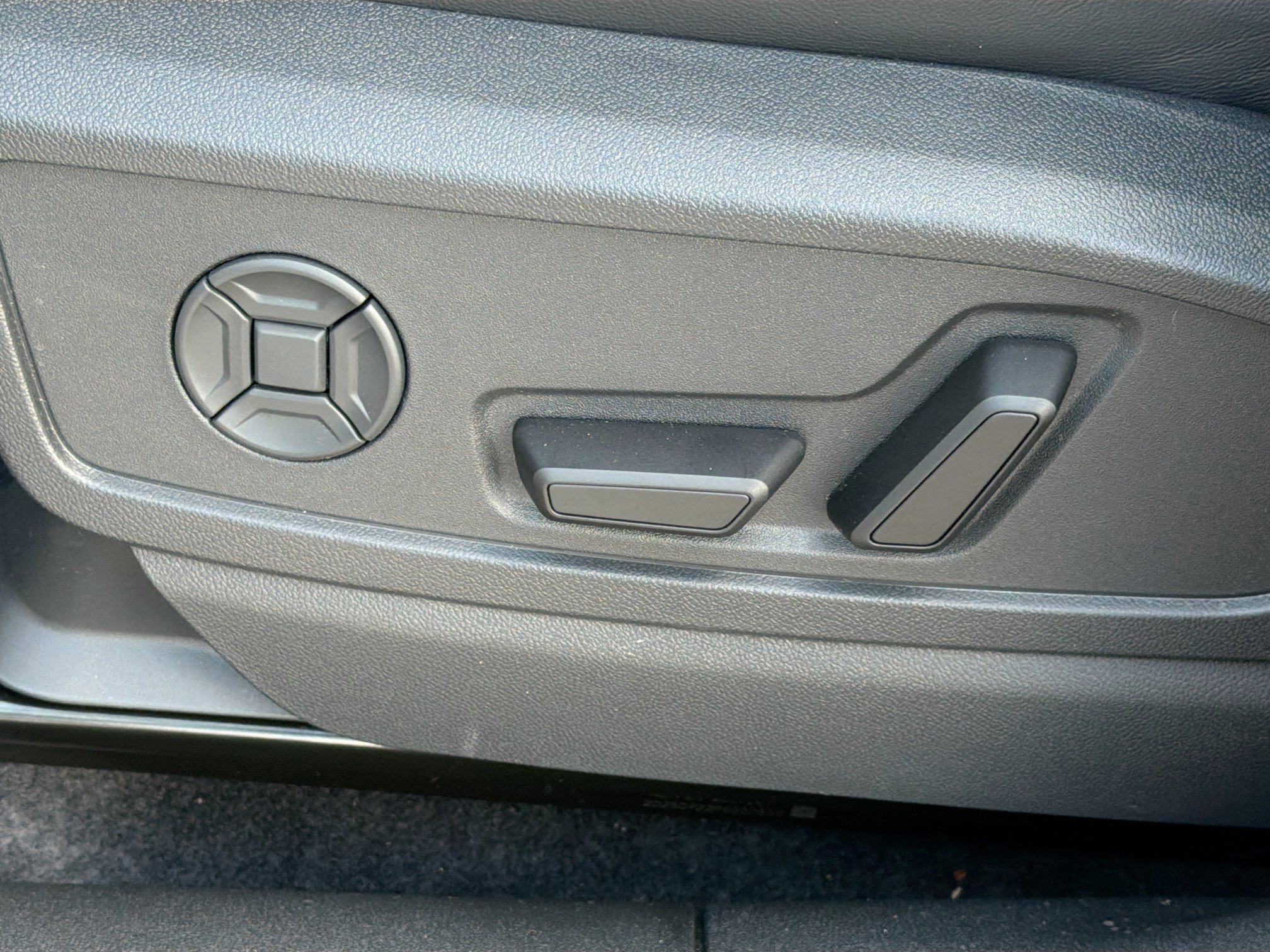 New 2025 Audi Q5 Premium Plus image 25