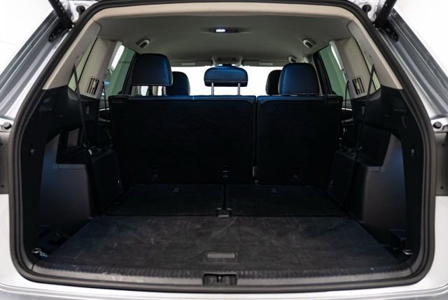 Used 2025 Volkswagen Atlas SE image 29