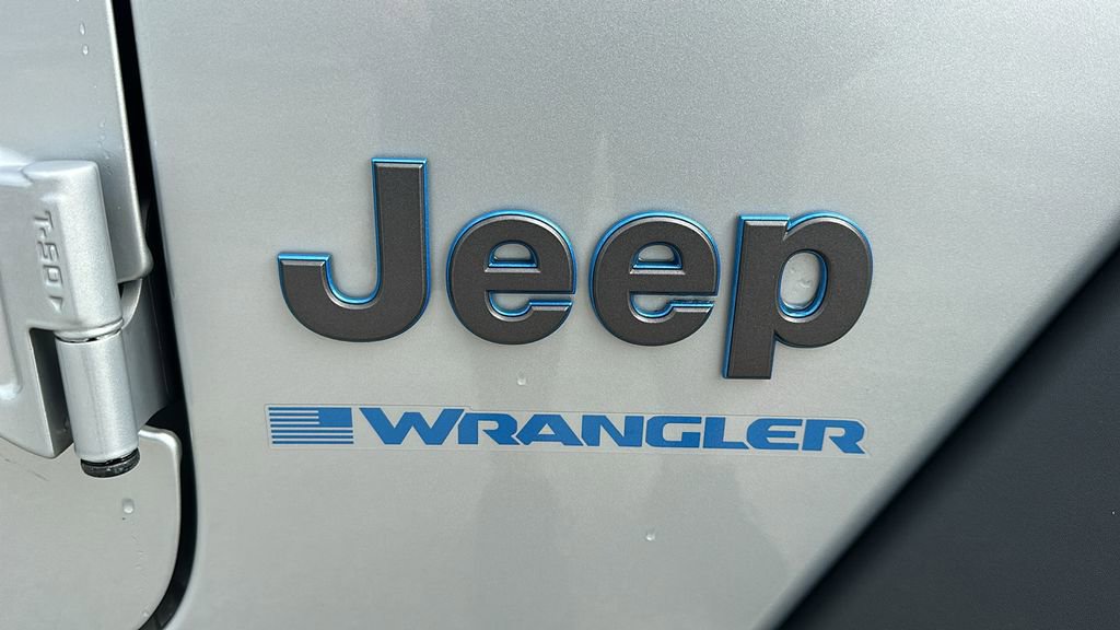 Used 2024 Jeep Wrangler Unlimited Rubicon 4xe image 9