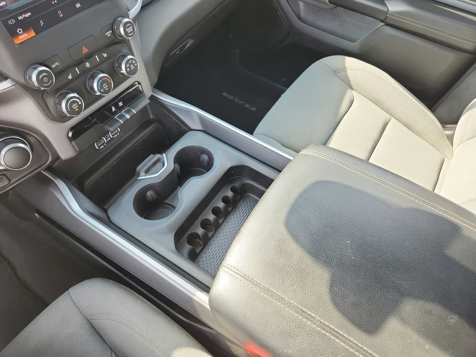 Used 2023 RAM 1500 Big Horn AWD/4WD image 15