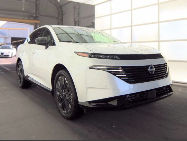 Used 2025 Nissan Murano Platinum w/ Cargo Package AWD/4WD image 1