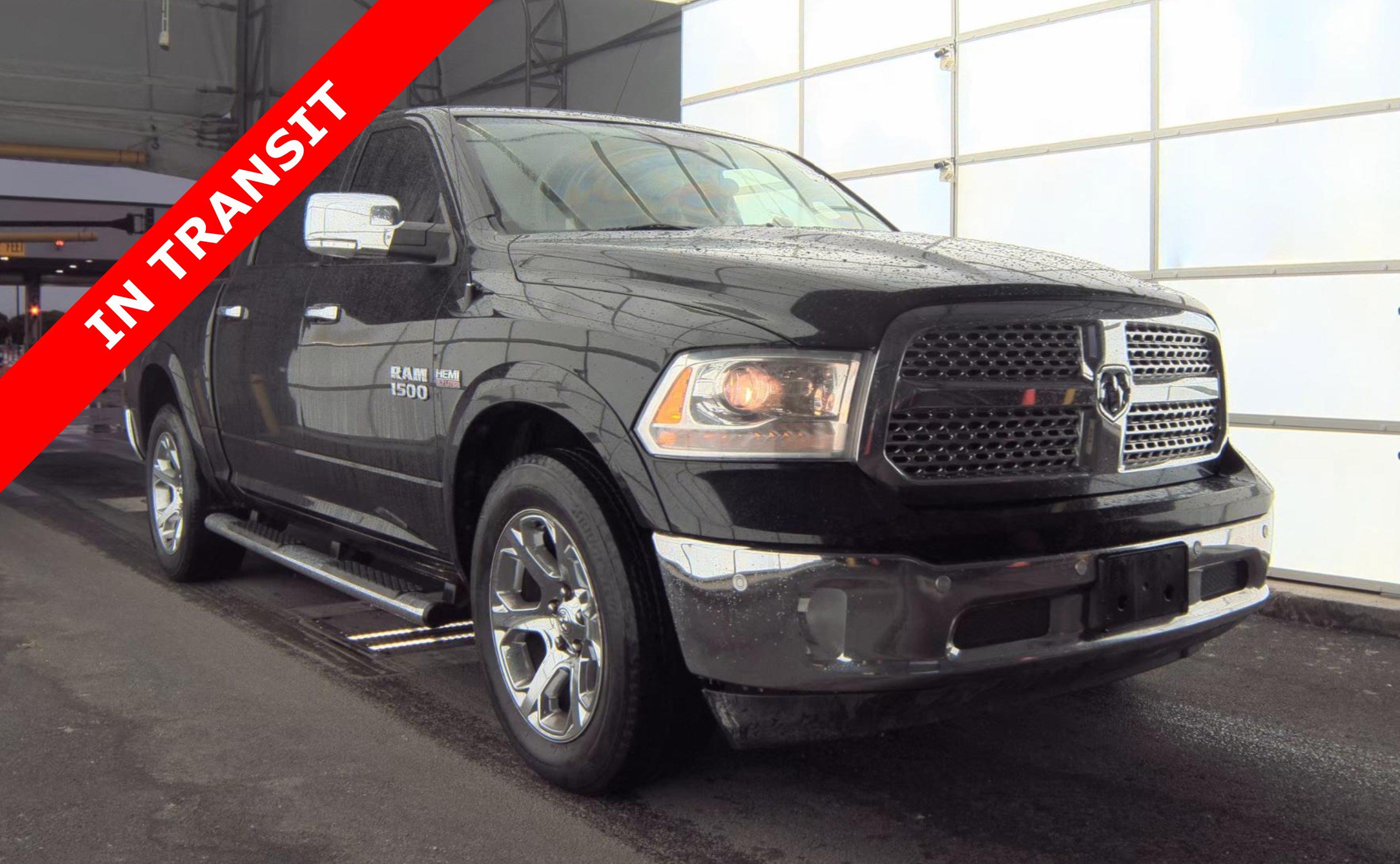 Used 2016 RAM 1500 Laramie w/ Convenience Group AWD/4WD image 5