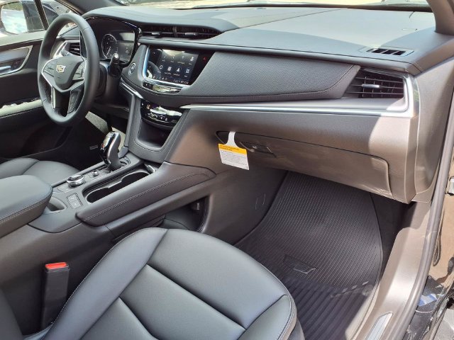 New 2026 Cadillac XT5 Luxury AWD/4WD image 8