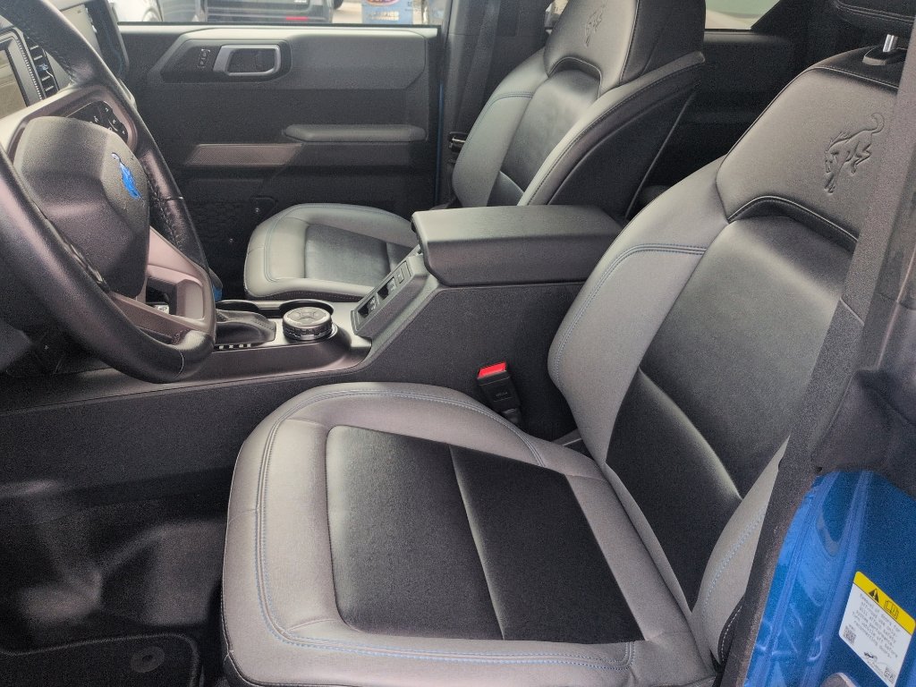 Used 2023 Ford Bronco Black Diamond w/ Sasquatch Package AWD/4WD image 7