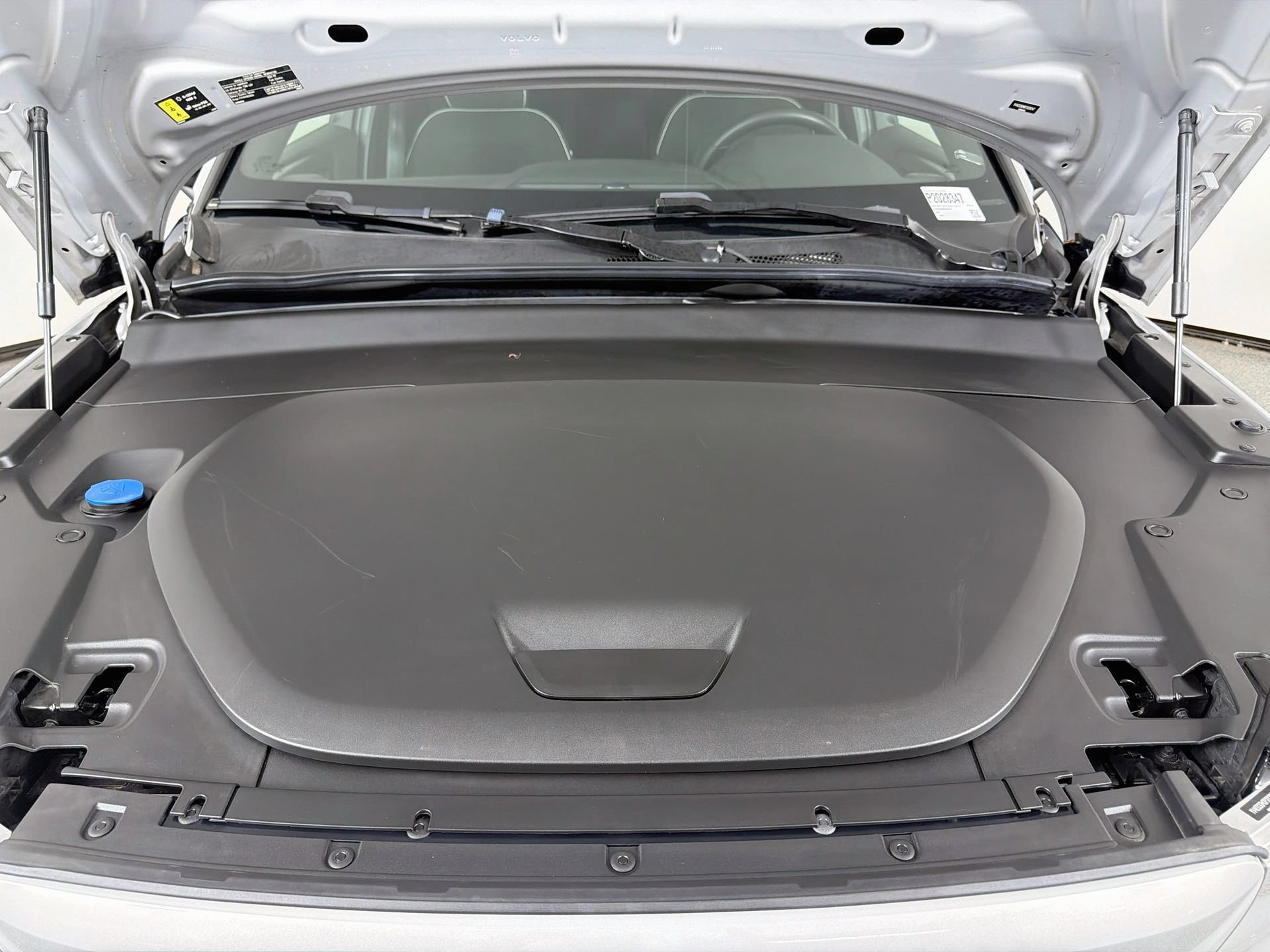 Used 2023 Volvo C40 P8 Recharge Ultimate AWD/4WD image 31