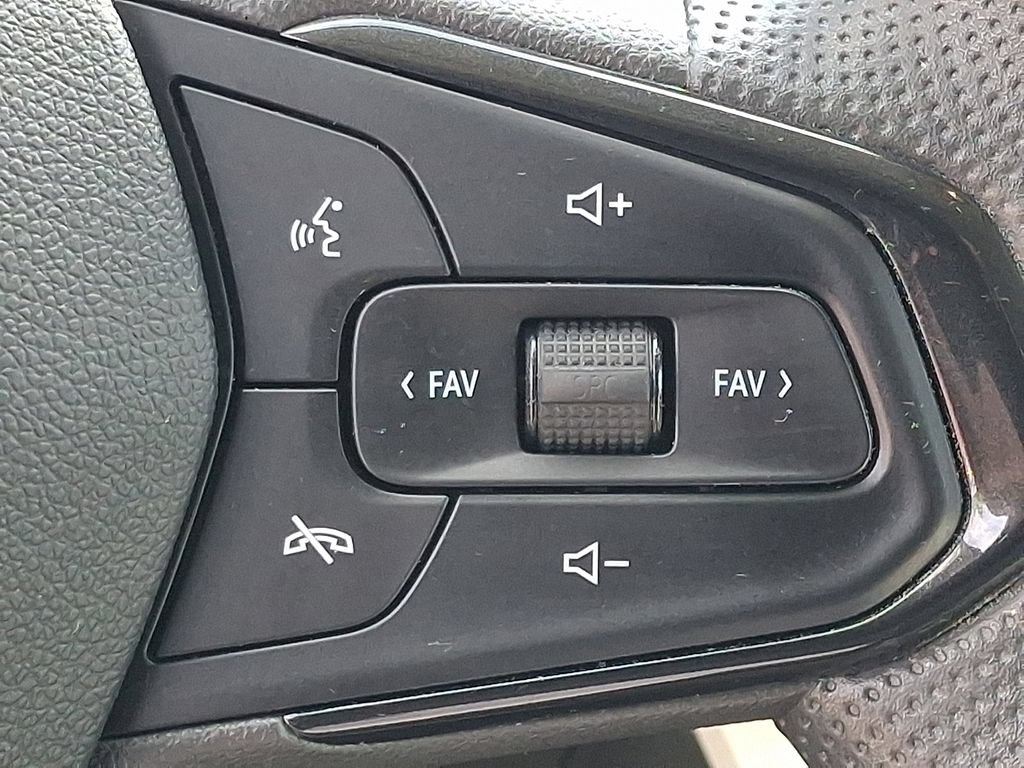 Certified 2024 Chevrolet Trax LS FWD image 22