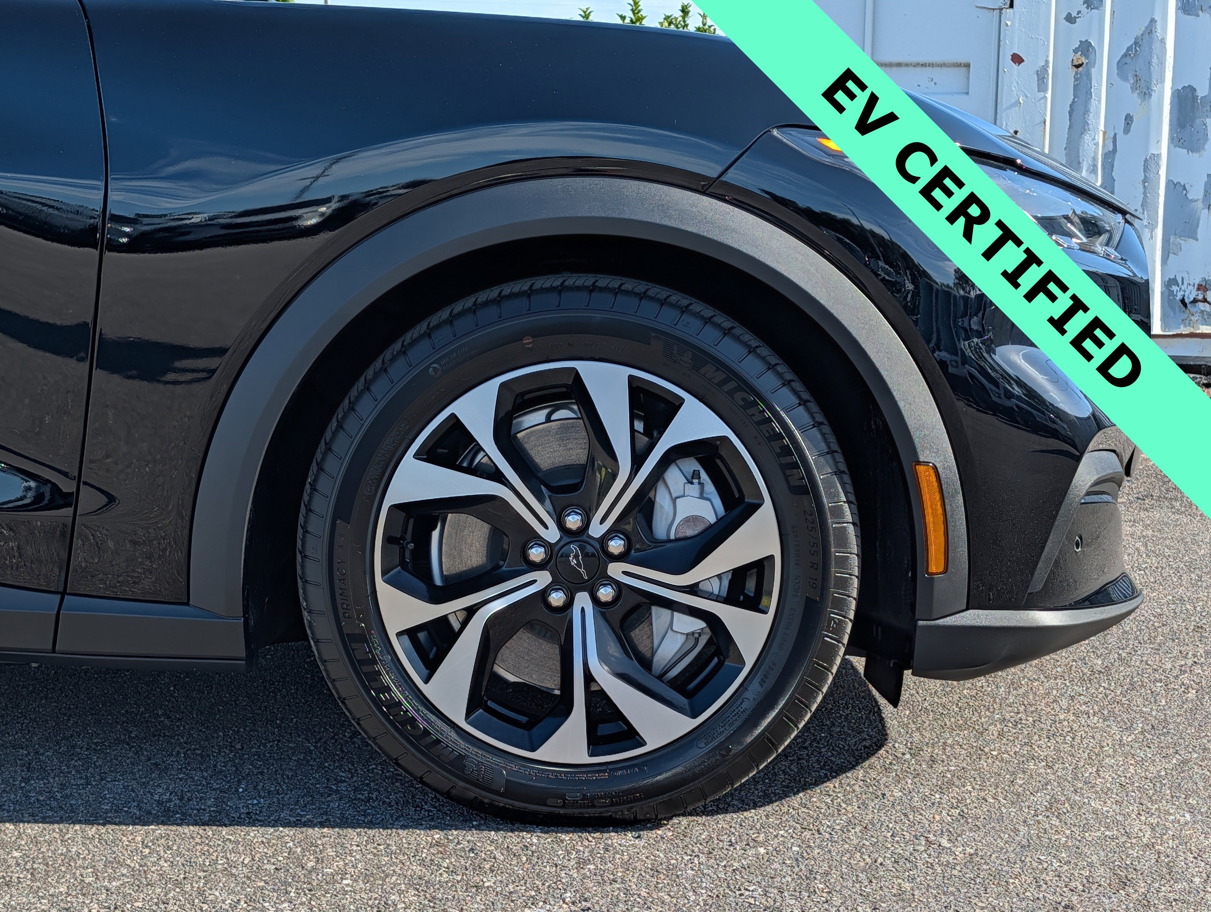 Certified 2025 Ford Mustang Mach-E Select RWD image 11