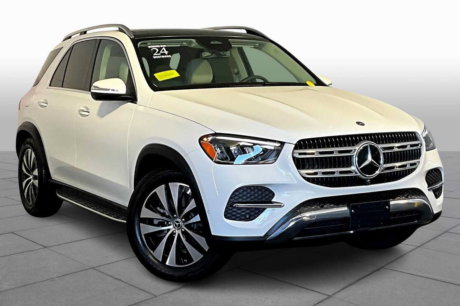 Certified 2024 Mercedes-Benz GLE 450 4MATIC image 2