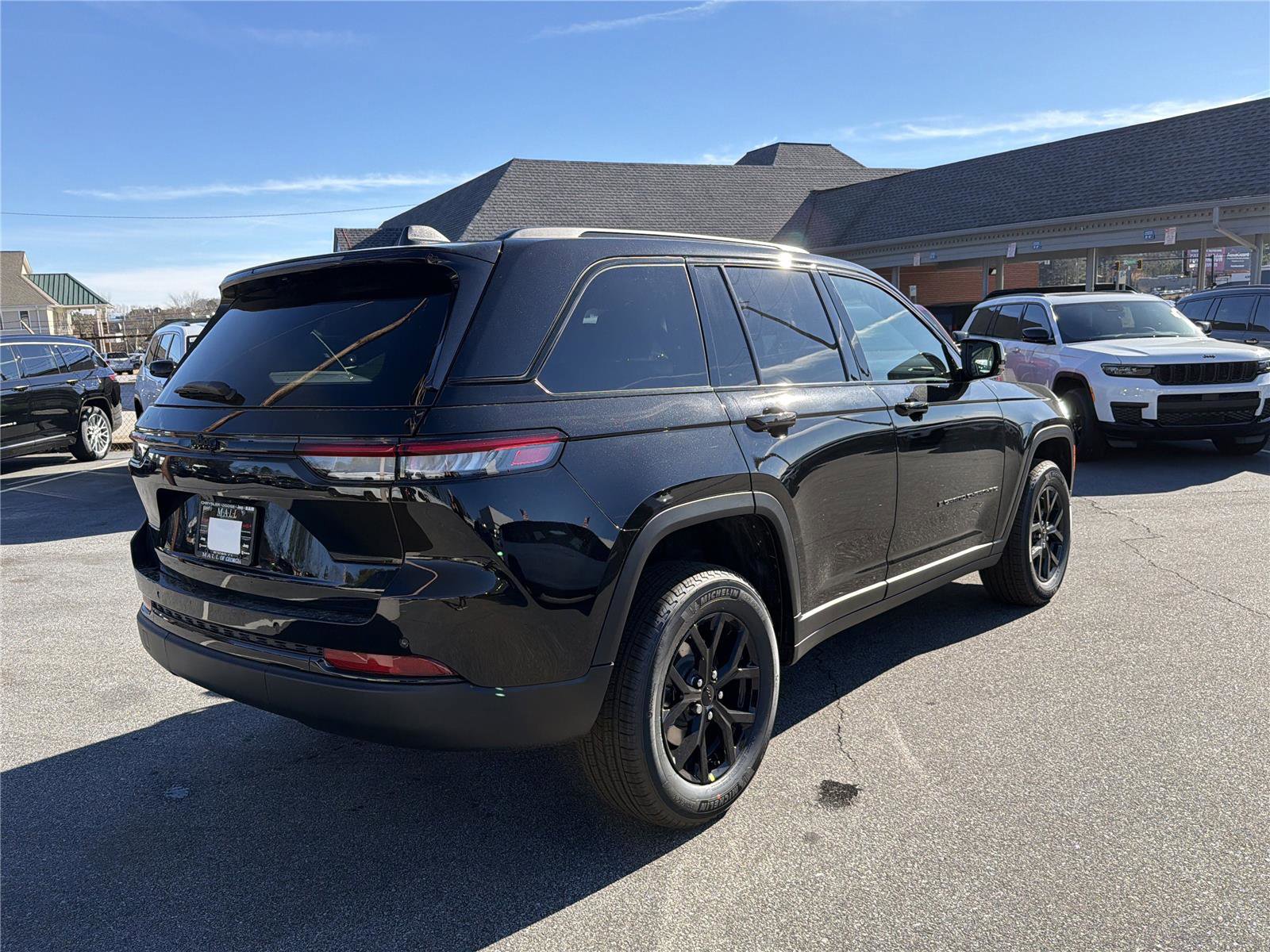 New 2025 Jeep Grand Cherokee Altitude image 6