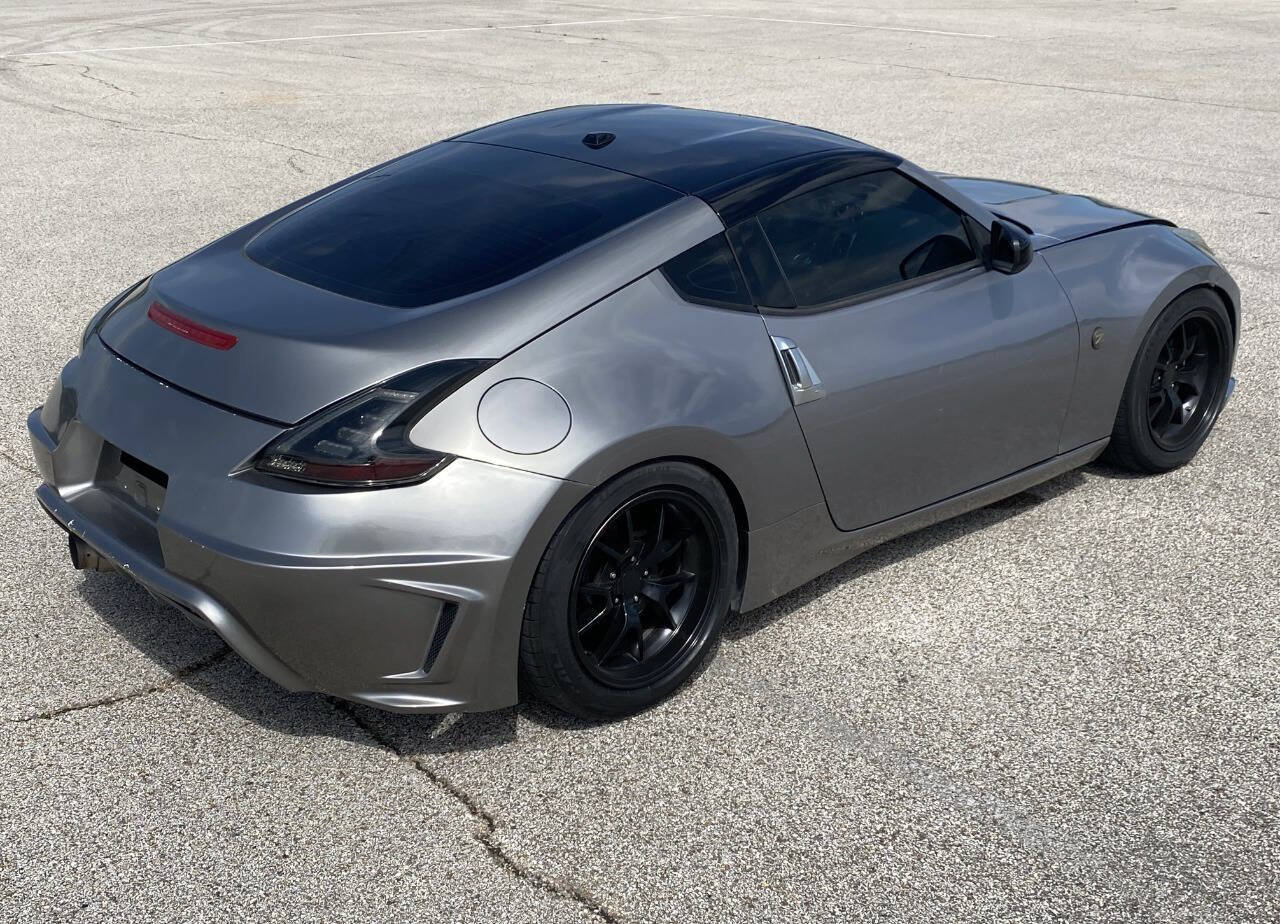 Used 2009 Nissan 370Z Touring RWD image 6