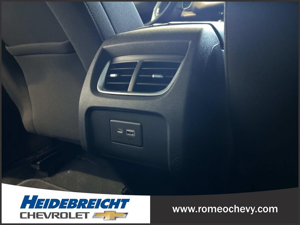 Certified 2020 Chevrolet Blazer L FWD image 17
