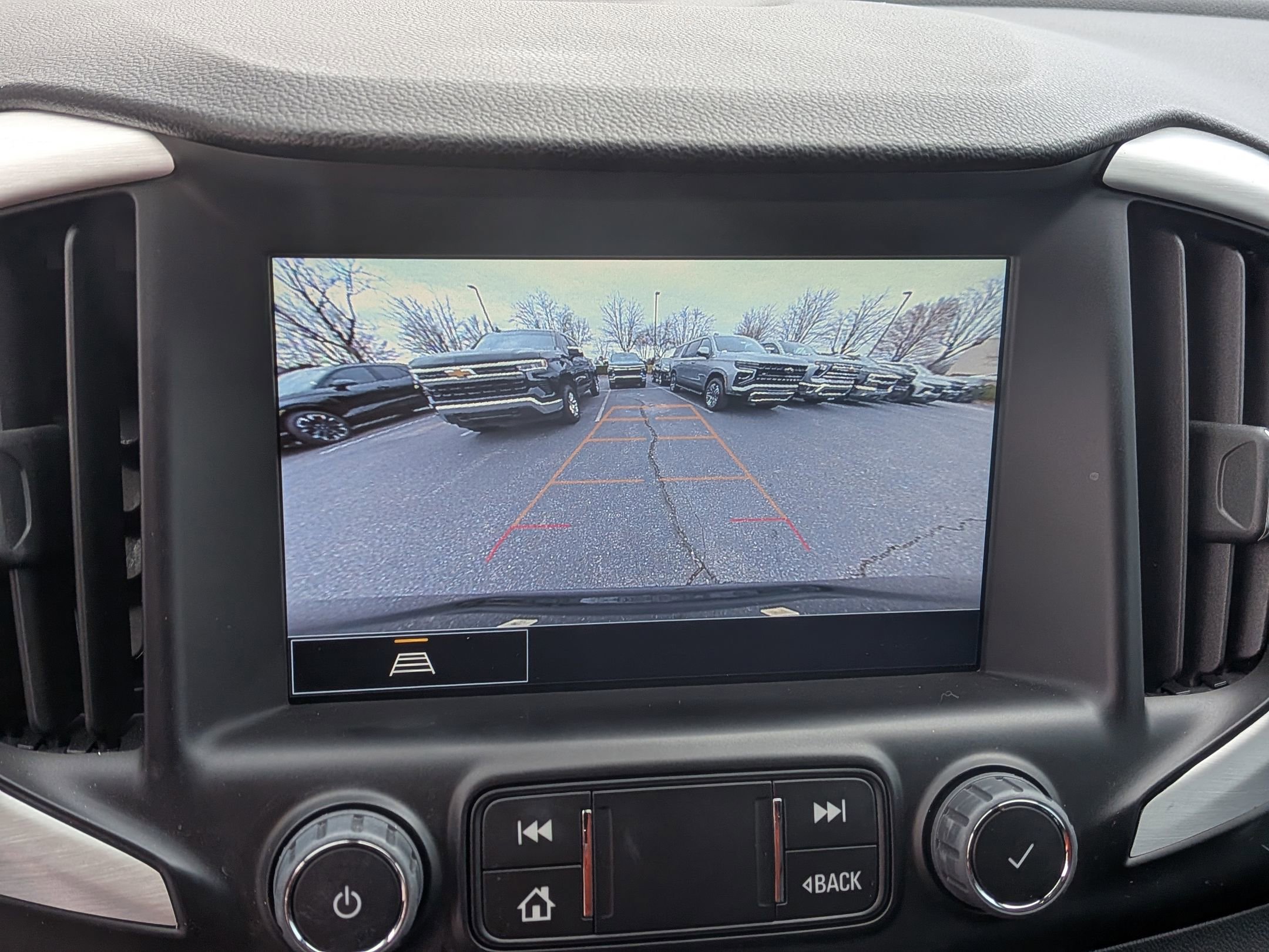 Used 2023 GMC Terrain SLT w/ Infotainment Package II image 29