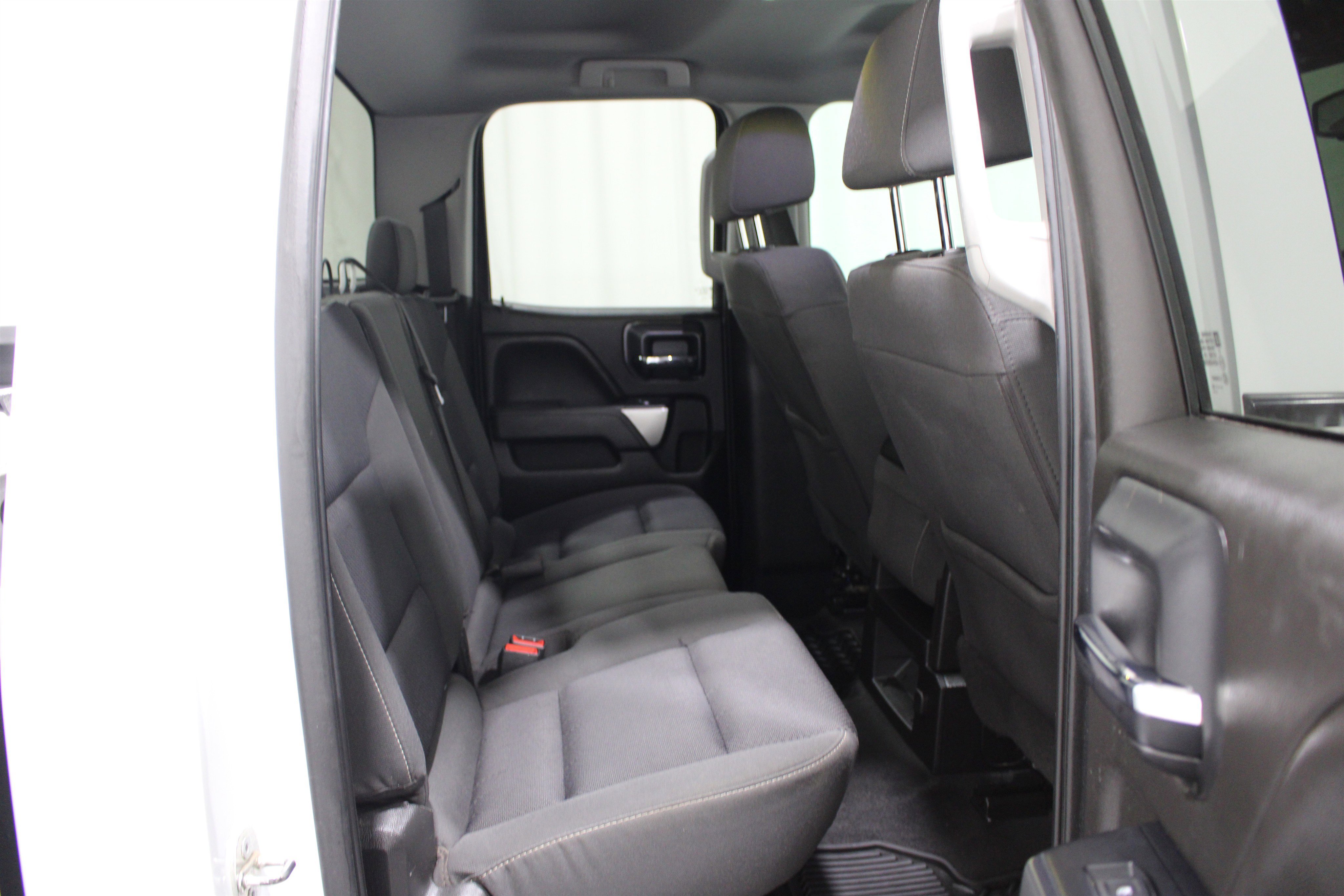 Used 2019 Chevrolet Silverado 1500 LT AWD/4WD image 20