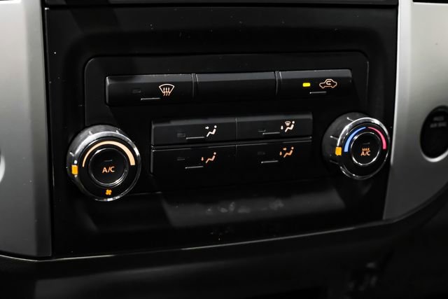 Used 2019 Nissan Frontier S image 28