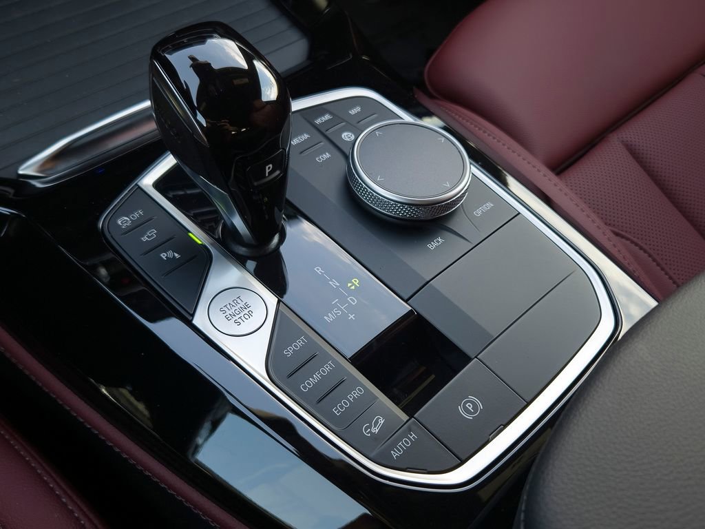 Used 2024 BMW X4 M40i w/ Premium Package image 10