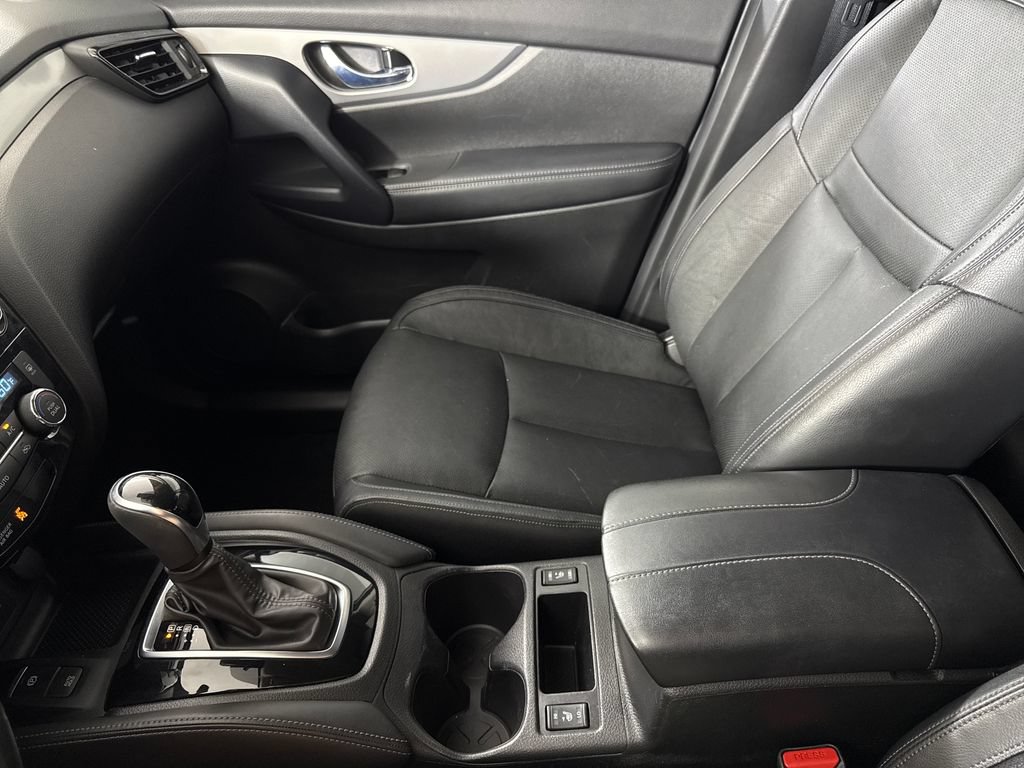 Used 2020 Nissan Rogue Sport SL FWD image 22