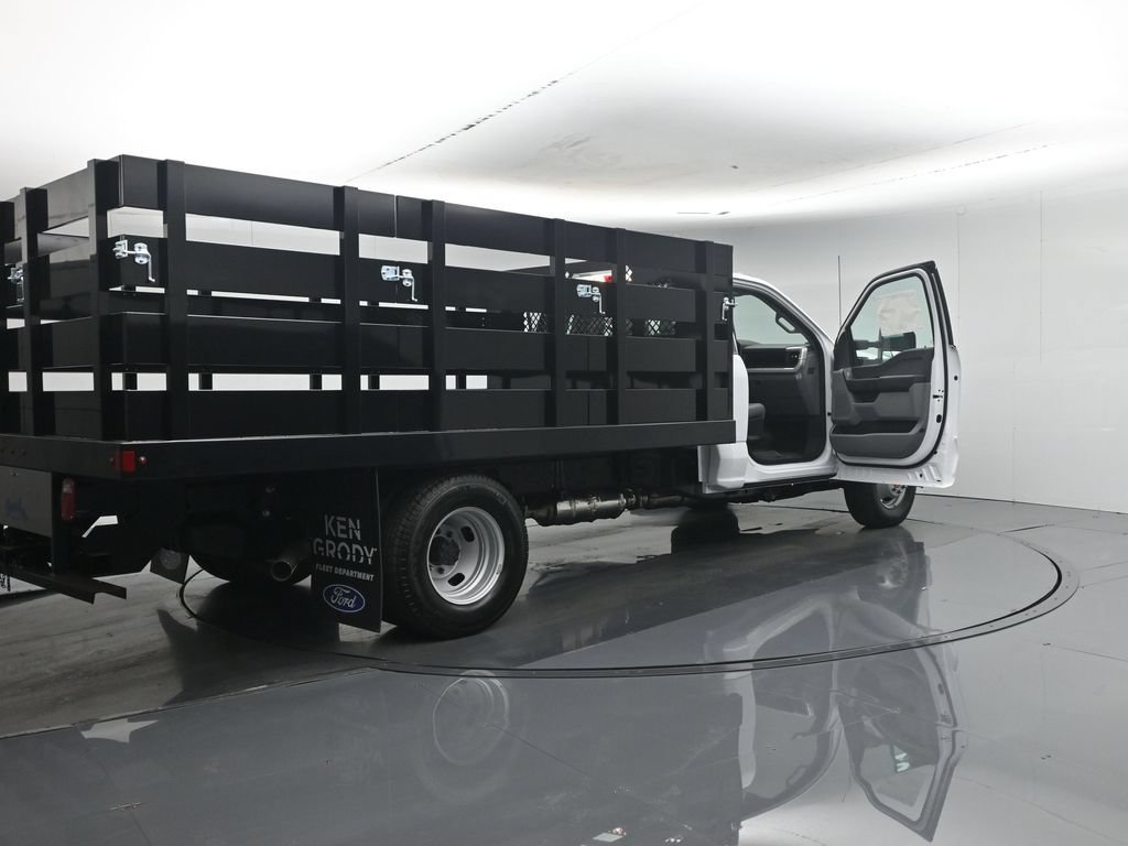 New 2026 Ford F350 XL w/ XL Chrome Package RWD image 19